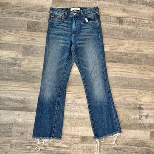 Trave medium wash straight leg raw hem ankle jeans size 26 S12